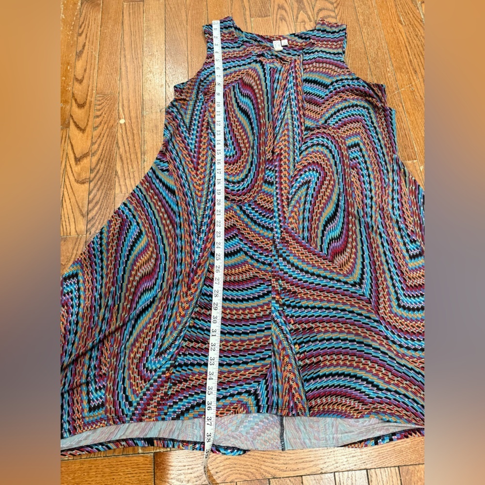 Emma & Michele Multicolor Swirl Dress - Picture 3 of 7
